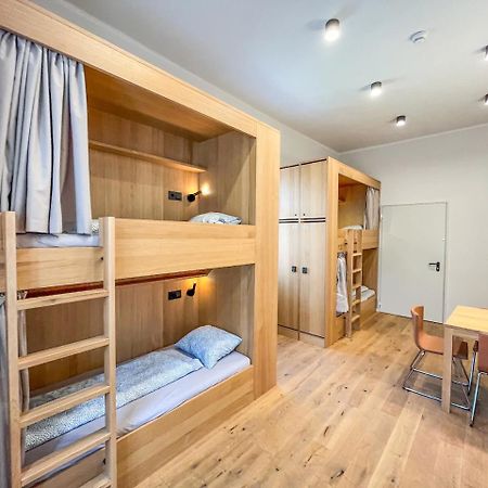 Ruttner Haz Hostel Veszprém Buitenkant foto